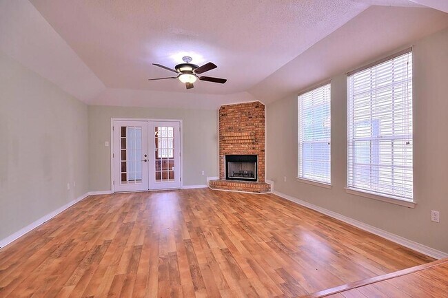 Foto del edificio - 35240 Bayou Liberty Rd