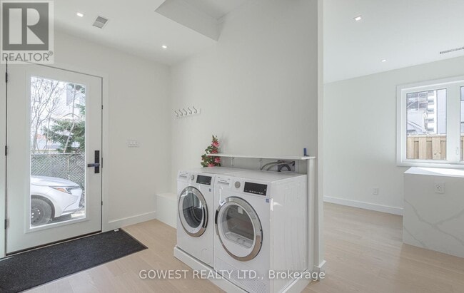 Building Photo - 12 Twenty Second St