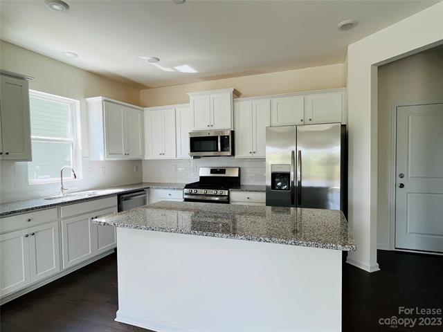 Building Photo - 332 Willowsford Dr