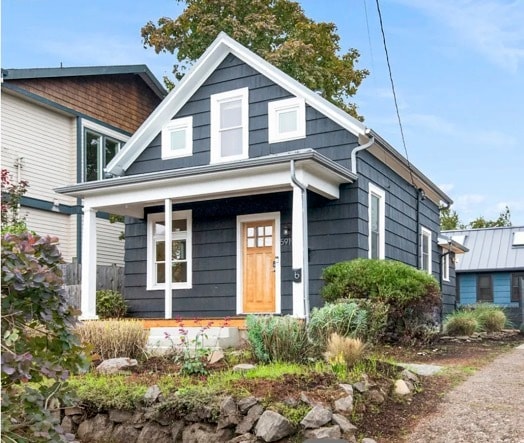 Building Photo - 5919 NE 10th Ave