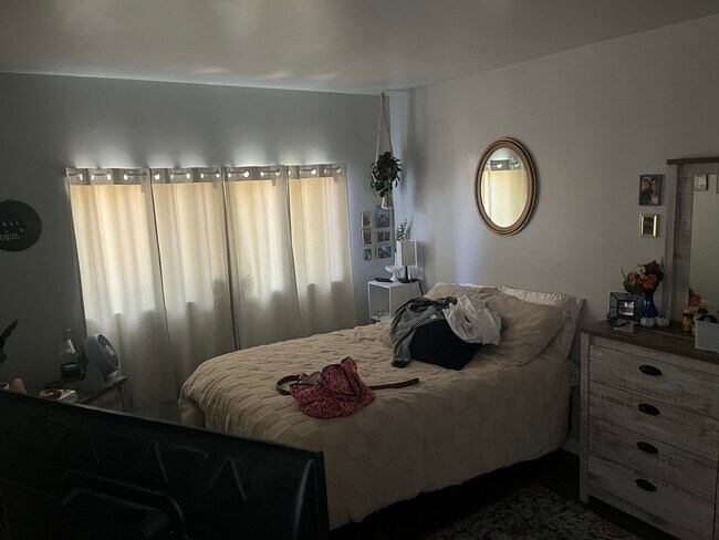 Foto del edificio - 4006 Essex Ave