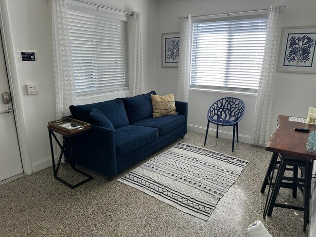 Building Photo - 1258 Beach Rd