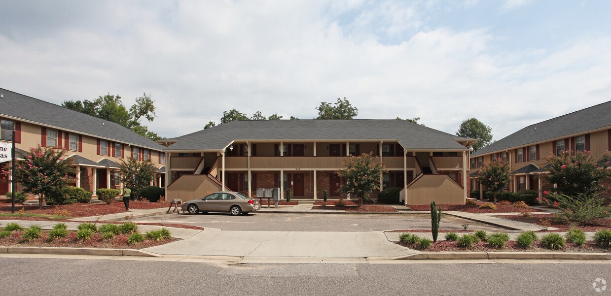 Primary Photo - Paine Villas