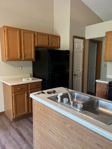 Building Photo - 123 Legend Ct