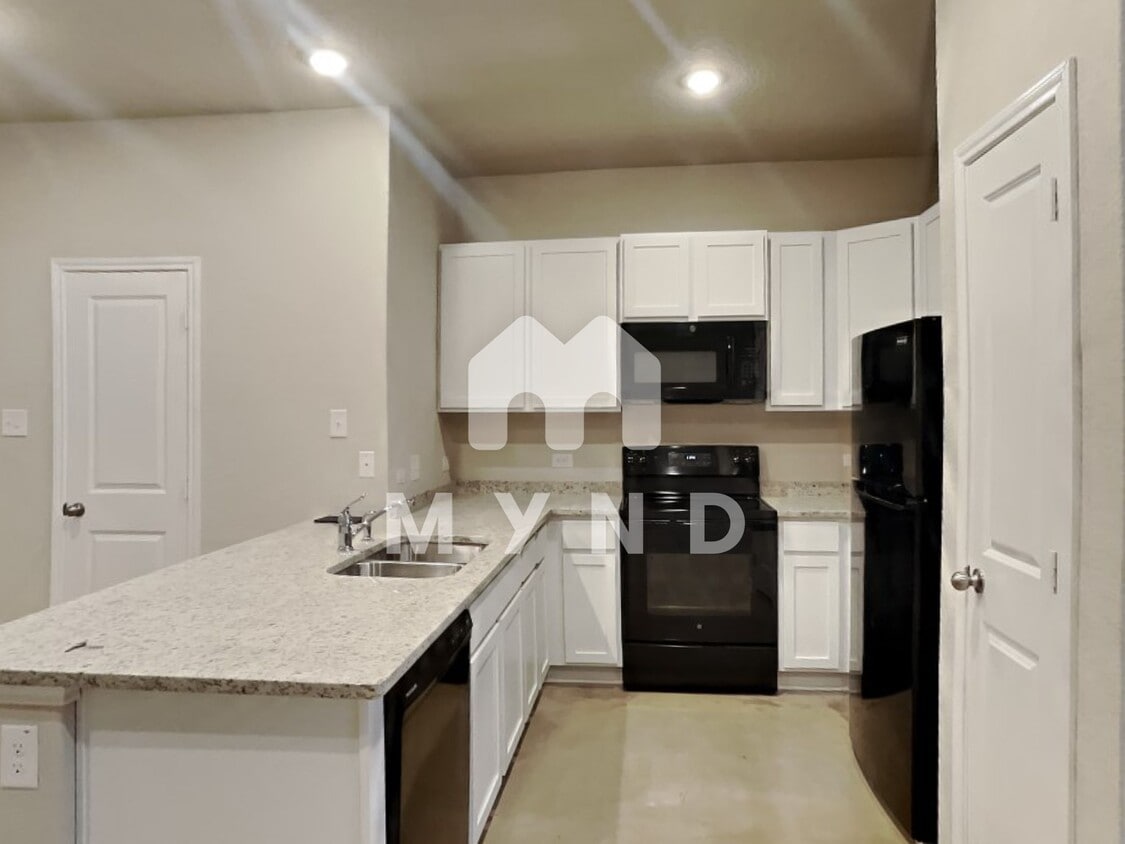 Primary Photo - 9426 Apple Ridge Ln, Unit 303