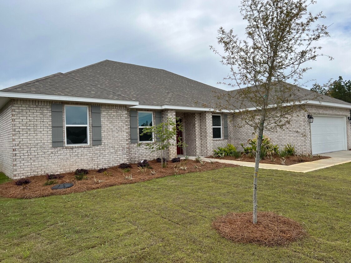 265 Sky Way, Freeport, FL 32439 House Rental in Freeport, FL