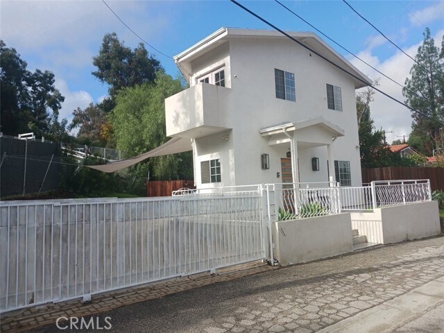 Foto del edificio - 24334 Crestlawn St