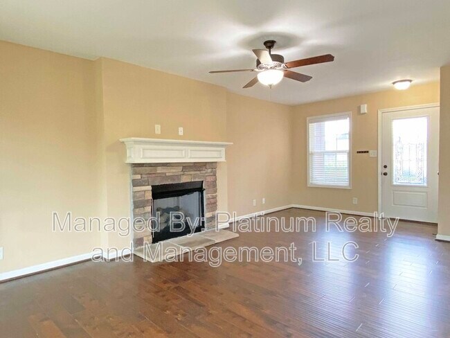 Building Photo - 967 Harding Dr