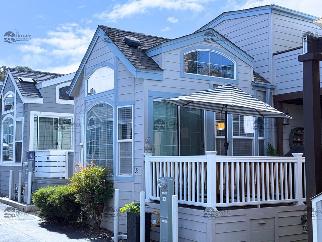 Primary Photo - Steps to the sand in Encinitas, your two b...