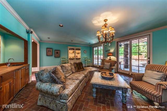 Foto del edificio - 22 E Beach Lagoon Rd