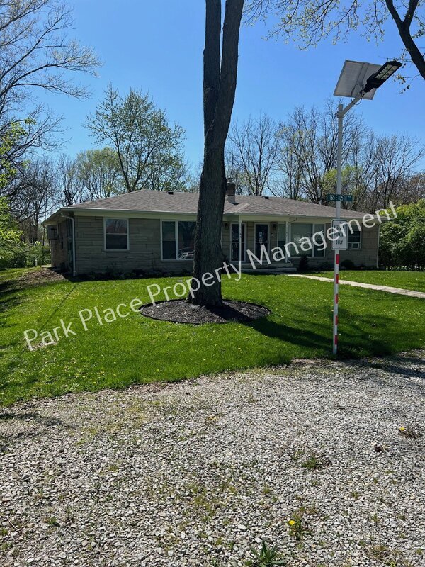 Building Photo - 1165 E 105th St