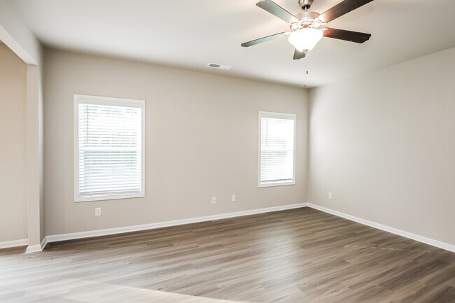 Foto del edificio - 3334 SE Lilac Creek Trail, Gainesville, GA