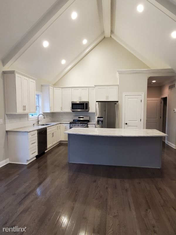 Foto del edificio - 5 br, 3 bath House - 6704 Duroc Ave