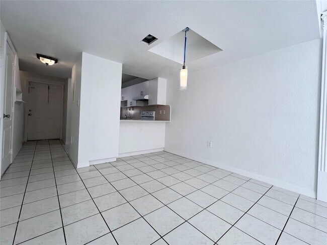 Foto del edificio - 519 W 68th St