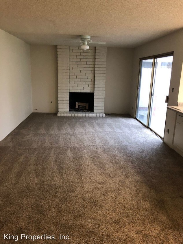 Primary Photo - 4400 El Macero Dr