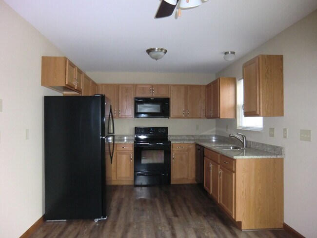 Foto del edificio - 2135 Suncrest