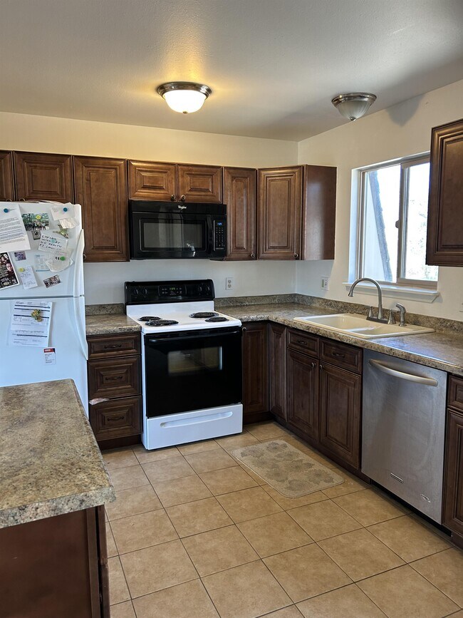 Foto del edificio - 2518 Woodvalley Ct