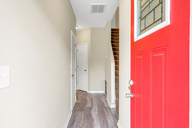 Building Photo - 310 Cedar Island Trail