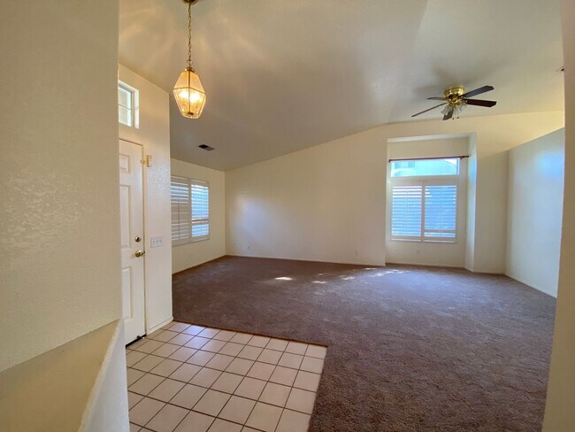 Building Photo - 3 Bedroom Home in Galt - Coming Soon