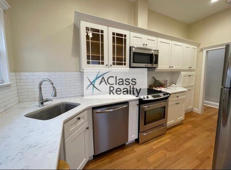 28 Spring St Unit B, Oyster Bay, NY 11771 - 28 Spring St Oyster Bay, NY ...