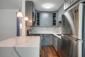 Building Photo - 920 Enterprise Ave