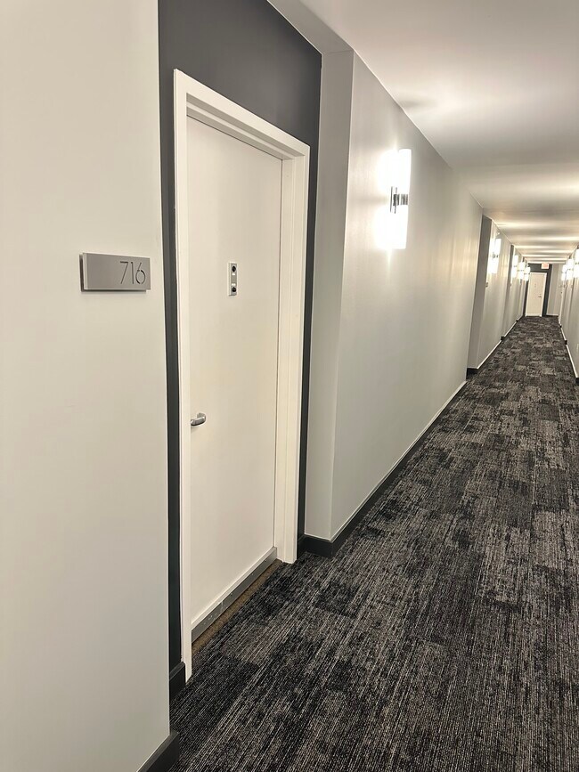 Unit Entrance - 1000 New Jersey Ave SE