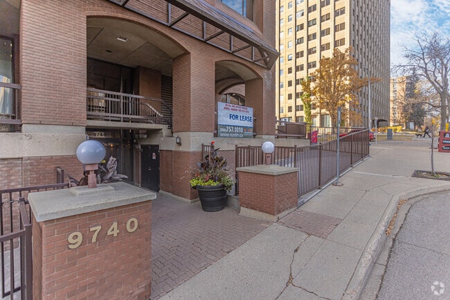 10/2023 - Park Plaza