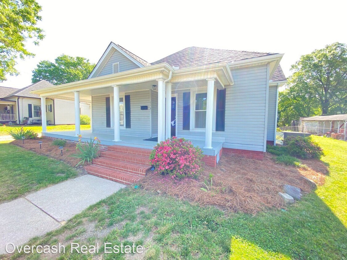 Foto principal - 3 br, 1 bath House - 113 South Ridge Avenue