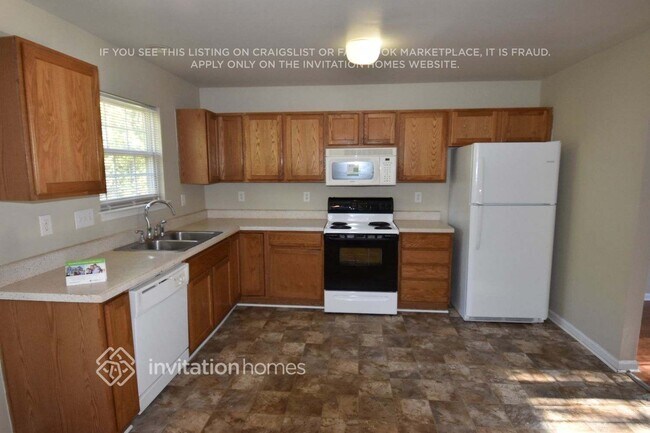 Building Photo - 5840 Branthurst Dr