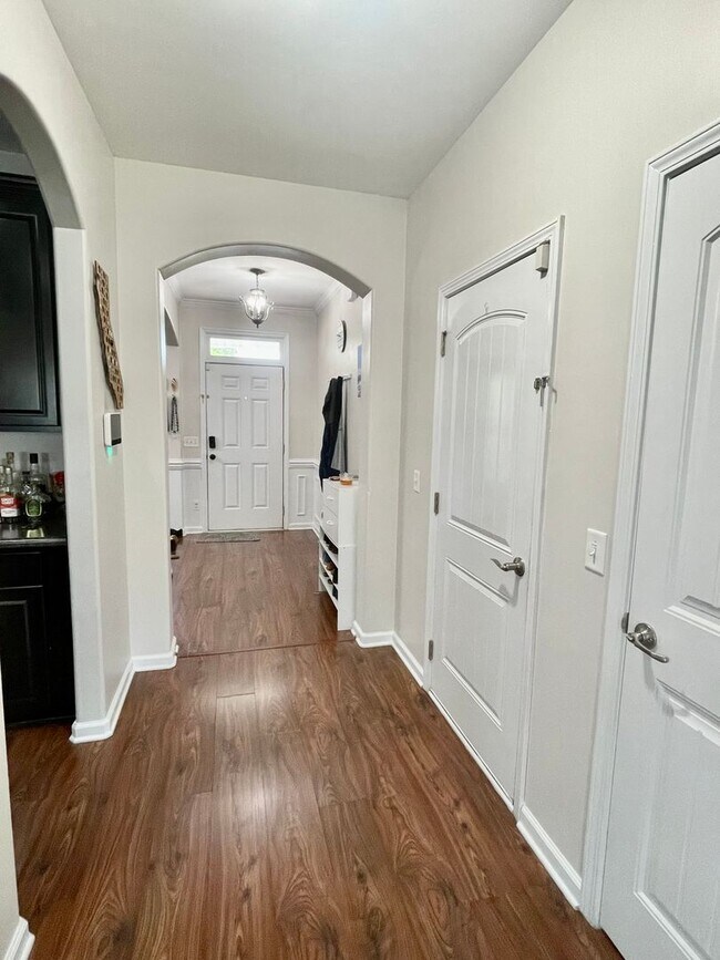 Foto del edificio - 14 Amherst Ct- 4Bd/2.5Bth 2760 sqft