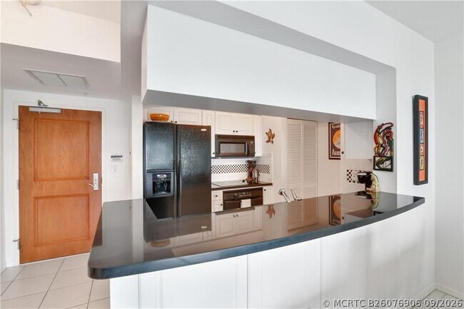 Foto del edificio - 347 N New River Dr E