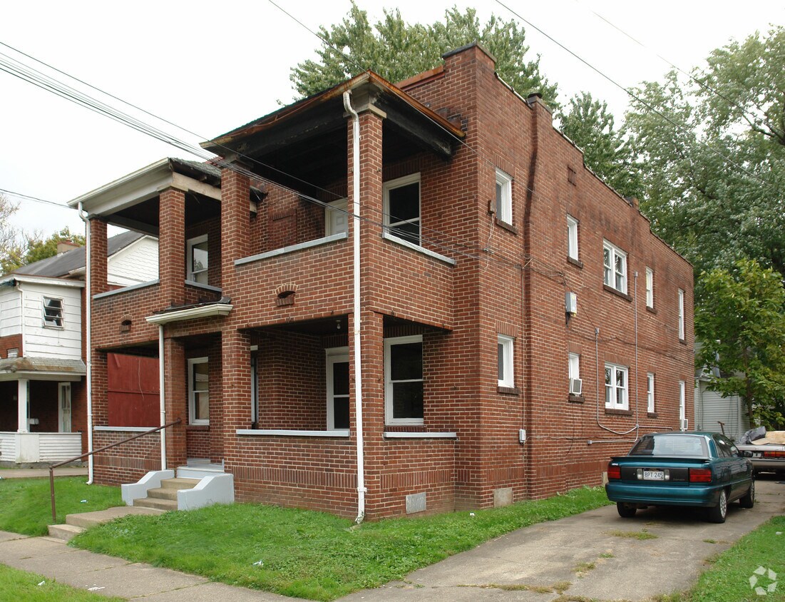 Foto del edificio - 826 Indiana Ave