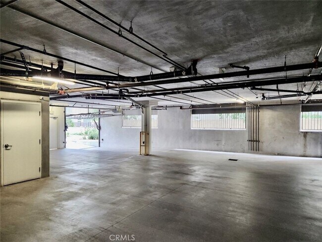 Foto del edificio - 6937 Knowlton Pl