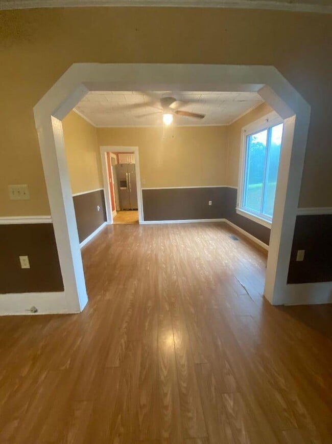 Building Photo - 409 Co Rd 675