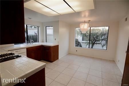 Building Photo - 22442 Estallens