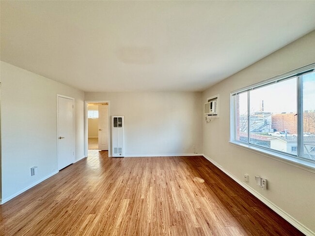 Building Photo - 5717 McCommas Blvd