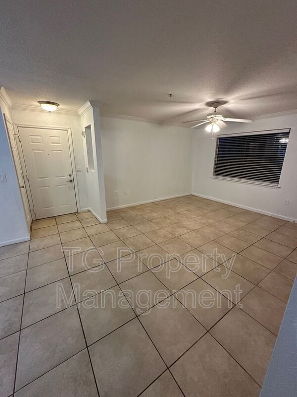 Foto del edificio - 805 Boardwalk Dr