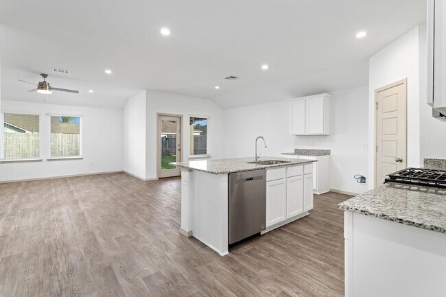 Foto del edificio - 6715 Riplee St