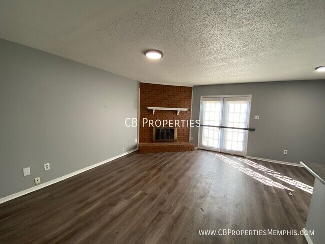 Building Photo - 5689 Maple Tree Dr