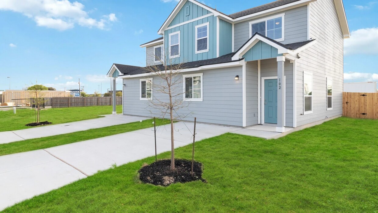 Photo - 13315 Rowdy Cove 101,102