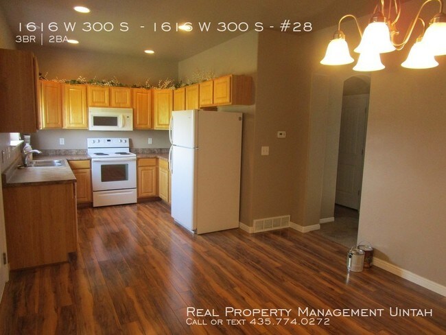 Building Photo - West Park Townhomes 1616 W 300 S #28