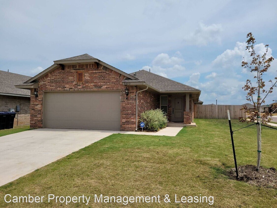 Foto principal - 3 br, 2 bath House - 19600 Brookville Drive