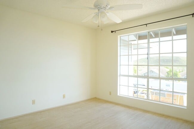 Building Photo - Pet Friendly Makakilo Condo with Gorgeous ...