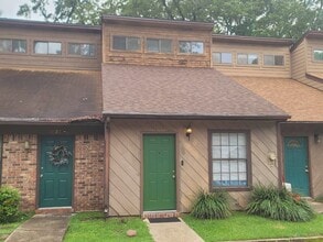 Building Photo - 1119 Ocala Rd