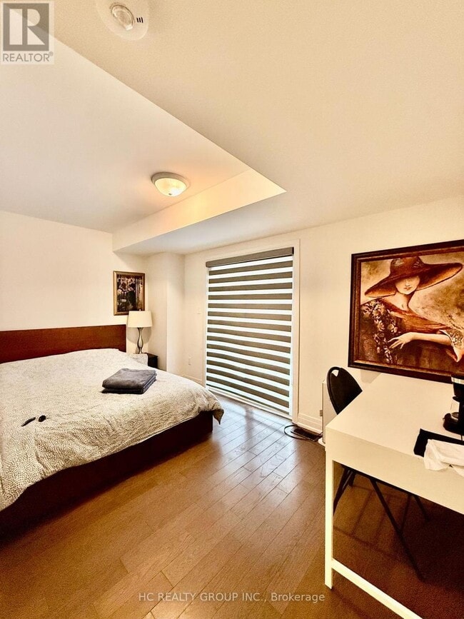 Building Photo - 2130 Royal Gala Cir