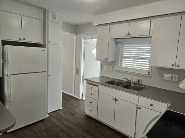 Foto del edificio - 4927 4th St W