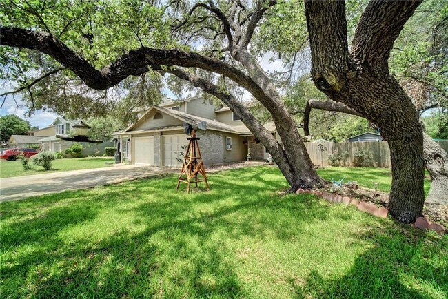 Building Photo - 13404 Saddlebrook Trail