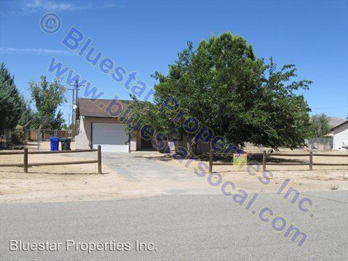 Primary Photo - 22226 Klickitat Ave