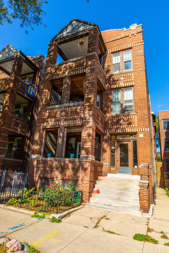 Primary Photo - 2322 W Thomas St