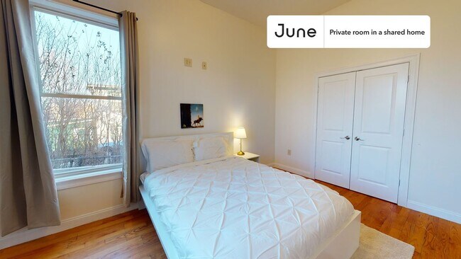 Building Photo - Room in Shared 4 bed/2 bath home